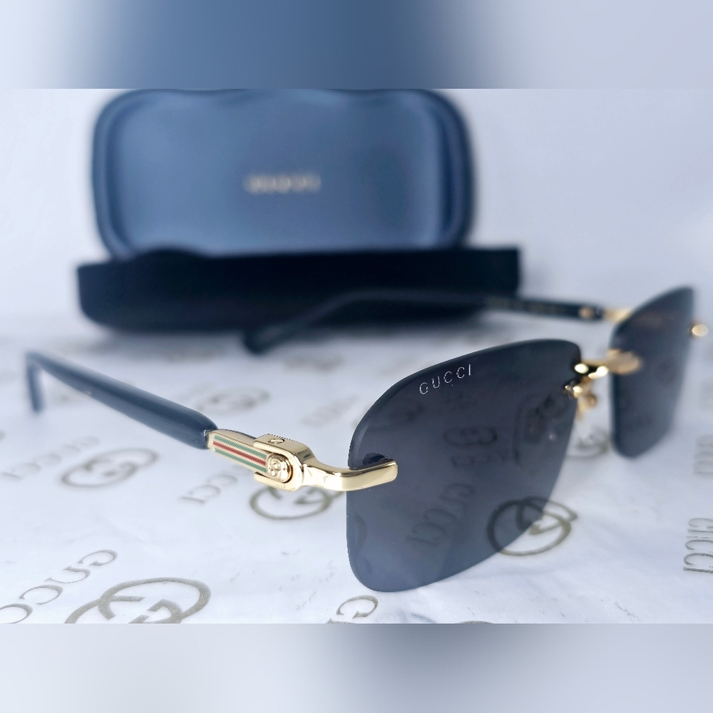 Gucci Black and Gold Unisex Sunglasses GG1221S 001